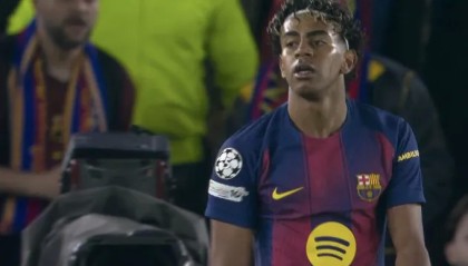 stake官方-在最近6场欧冠淘汰赛阶段比赛中，巴萨丢了15球